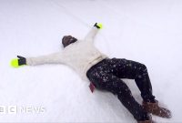 Australians play in snowy winter wonderland