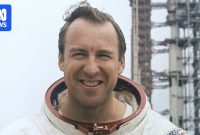 Jim Lovell, commander of NASA's Apollo 13 moon mission, dies at 97