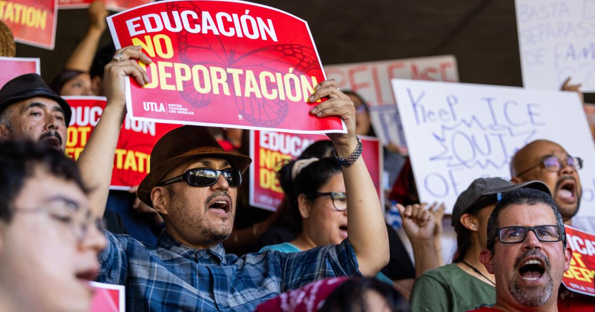 L.A. student seized by immigration agents says they talked of $1500 payout