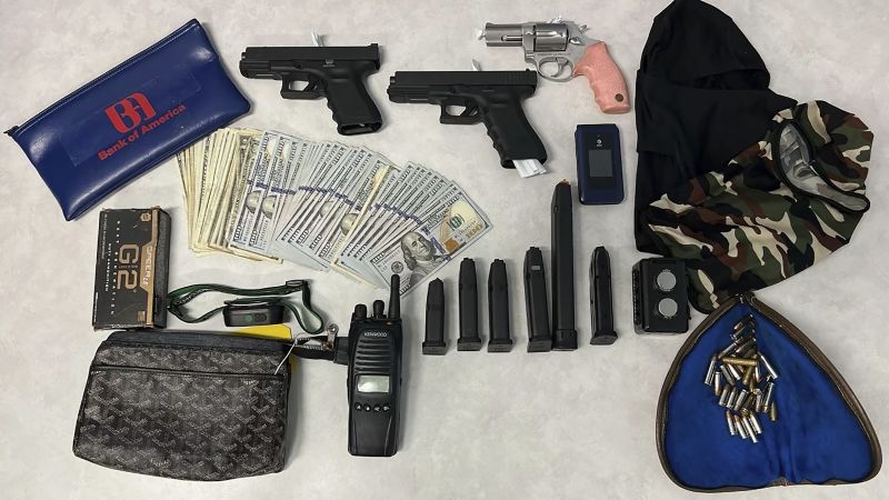 Police arrest LA burglary crew suspected in nearly 100 break-ins