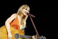 Taylor Swift announces new album, 'The Life of a Showgirl' : NPR