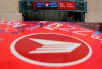 Unionized workers at Canada Post vote against latest contract offer