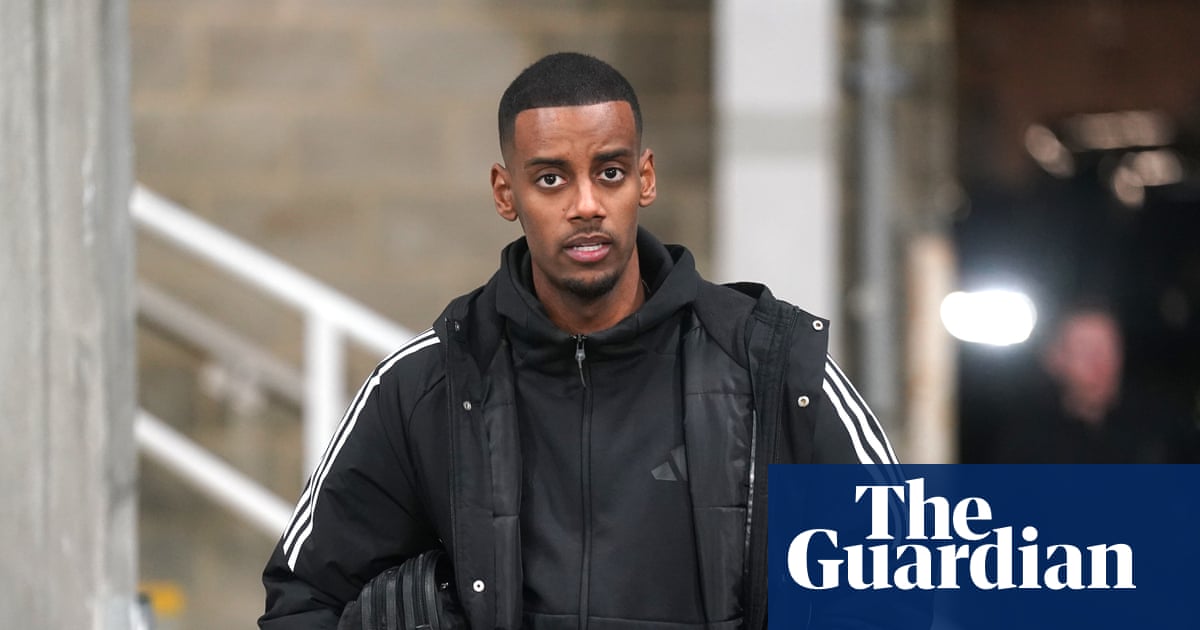 ‘Not in my hands’: diplomatic Howe has lost control of Isak’s Newcastle future | Newcastle United